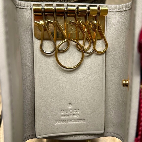 Gucci Bow 6 Key Ring Holder - Japan Edition - Picture 2 of 6